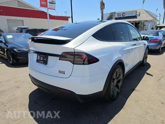 2026 Tesla Model X Plaid - miniatura 3