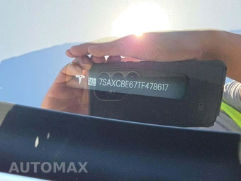 2026 Tesla Model X Plaid - miniatura 5