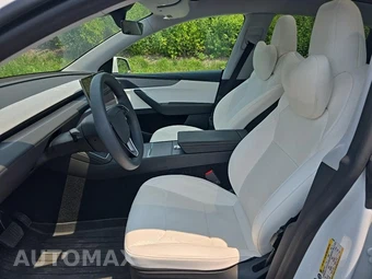 2026 Tesla Model Y Launch Series Long Range – miniatura 28