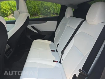 2026 Tesla Model Y Launch Series Long Range – miniatura 31
