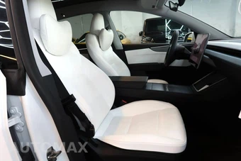 2026 Tesla Model Y Launch Series Long Range – miniatura 41