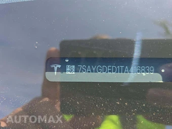 2026 Tesla Model Y Long Range – miniatura 5