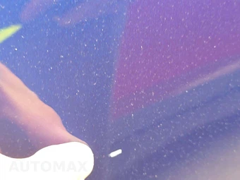 2026 Tesla Model Y Long Range – miniatura 21
