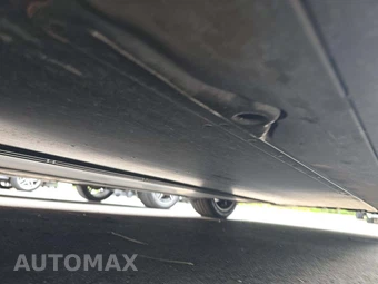 2026 Tesla Model Y Long Range – miniatura 7