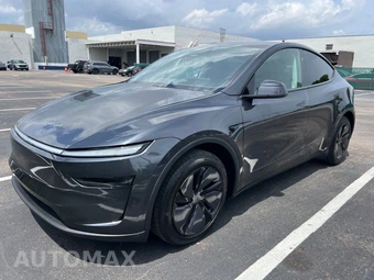 2026 Tesla Model Y Long Range - miniatura 12