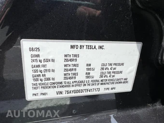 2026 Tesla Model Y Long Range - miniatura 17