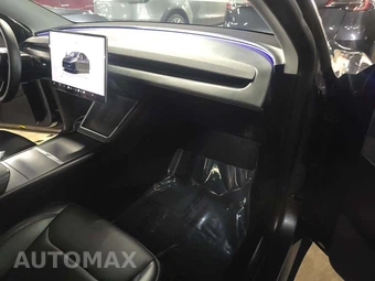 2026 Tesla Model Y Long Range - miniatura 19
