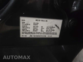 2026 Tesla Model Y Long Range - miniatura 5