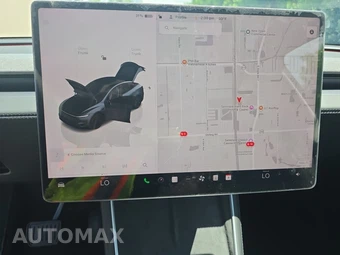 2026 Tesla Model Y Long Range – miniatura 11