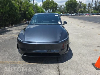 2026 Tesla Model Y Long Range – miniatura 2