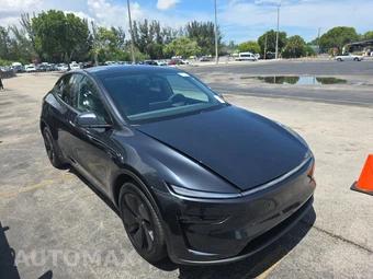 2026 Tesla Model Y Long Range – miniatura 3