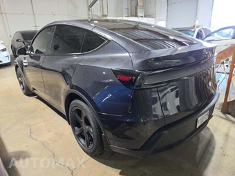 2026 Tesla Model Y Long Range – miniatura 2