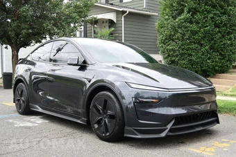 2026 Tesla Model Y Long Range – miniatura 3