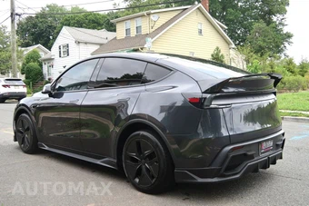 2026 Tesla Model Y Long Range – miniatura 6