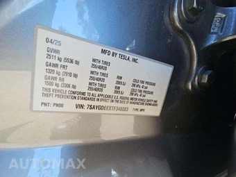 2026 Tesla Model Y Long Range – miniatura 5