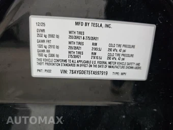 2026 Tesla Model Y Performance – miniatura 14