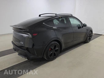 2026 Tesla Model Y Performance – miniatura 4