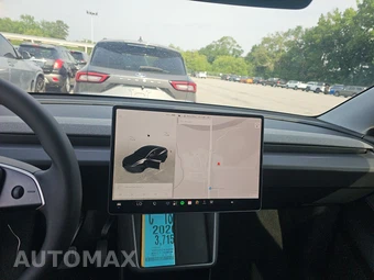 2026 Tesla Model Y Premium – miniatura 11