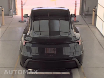 2026 Tesla Model Y Premium – miniatura 5