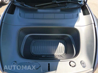 2026 Tesla Model Y Premium – miniatura 18