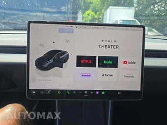 2026 Tesla Model Y Premium – miniatura 10