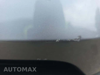 2026 Tesla Model Y Premium – miniatura 18