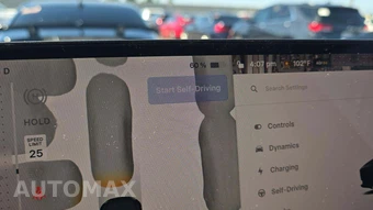 2026 Tesla Model Y Standard - miniatura 20