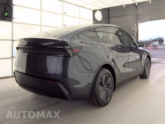 2026 Tesla Model Y Standard - miniatura 4