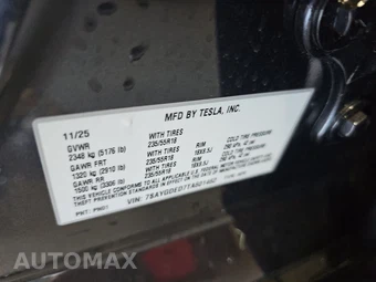 2026 Tesla Model Y Standard – miniatura 15