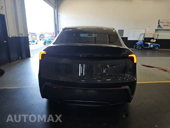 2026 Tesla Model Y Standard – miniatura 5