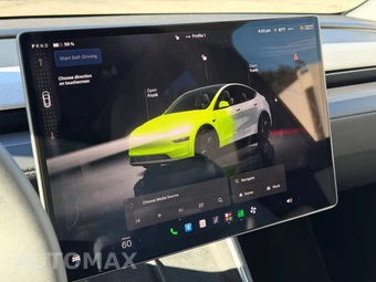 2026 Tesla Model Y Standard – miniatura 15