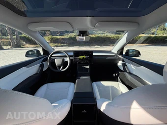 2026 Tesla Model Y Standard – miniatura 7