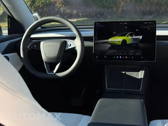 2026 Tesla Model Y Standard – miniatura 9