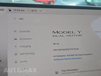 2026 Tesla Model Y Standard - miniatura 12