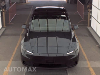 2026 Tesla Model Y Standard - miniatura 2