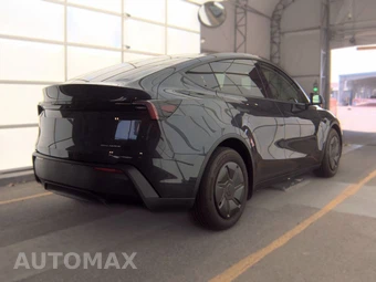 2026 Tesla Model Y Standard - miniatura 4