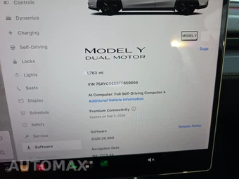 2026 Tesla Model Y Standard - miniatura 12