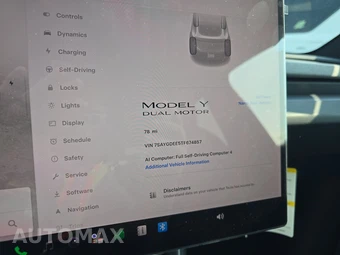 2026 Tesla Model Y Standard - miniatura 12