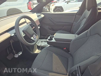 2026 Tesla Model Y Standard - miniatura 7