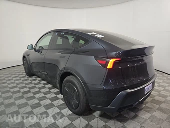 2026 Tesla Model Y Standard – miniatura 6