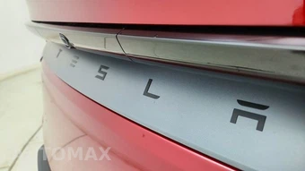 2026 Tesla Model Y Standard – miniatura 16