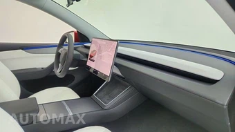 2026 Tesla Model Y Standard – miniatura 20