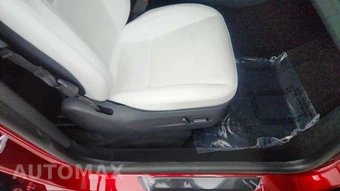 2026 Tesla Model Y Standard – miniatura 22