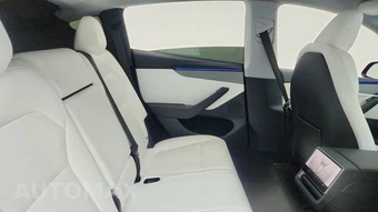 2026 Tesla Model Y Standard – miniatura 24