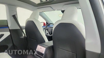 2026 Tesla Model Y Standard – miniatura 26