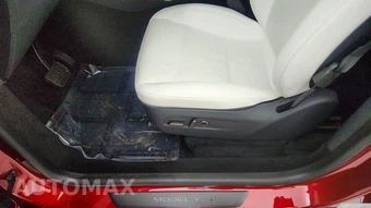 2026 Tesla Model Y Standard – miniatura 33