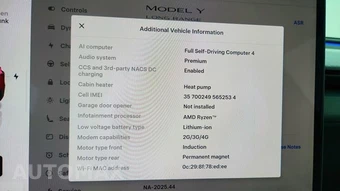 2026 Tesla Model Y Standard – miniatura 39