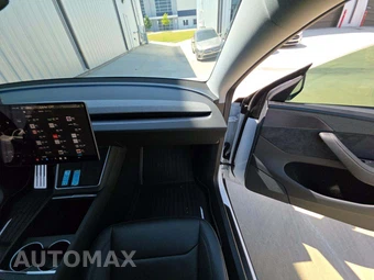 2026 Tesla Model Y Standard - miniatura 20