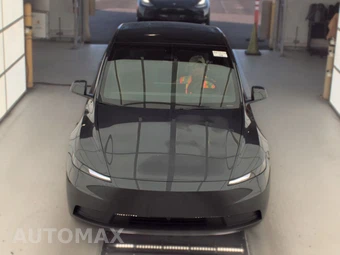 2026 Tesla Model Y Standard - miniatura 2