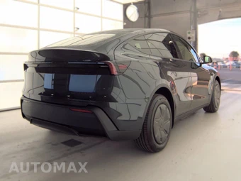 2026 Tesla Model Y Standard - miniatura 4